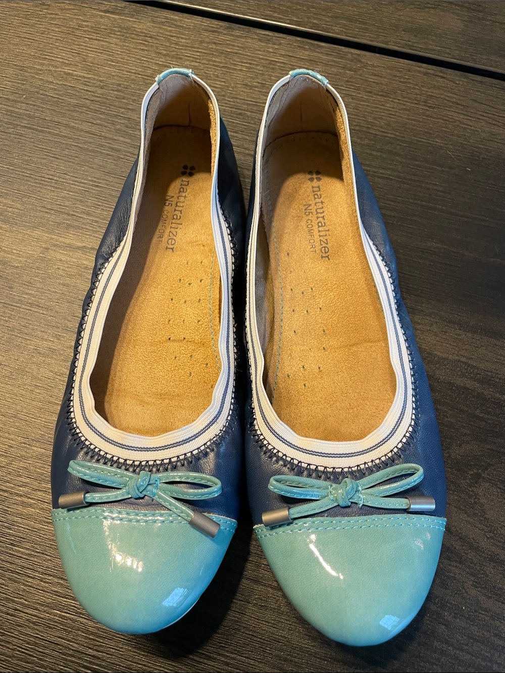 Naturalizer Women's Navy and Teal Two-Tone Ballet Flats